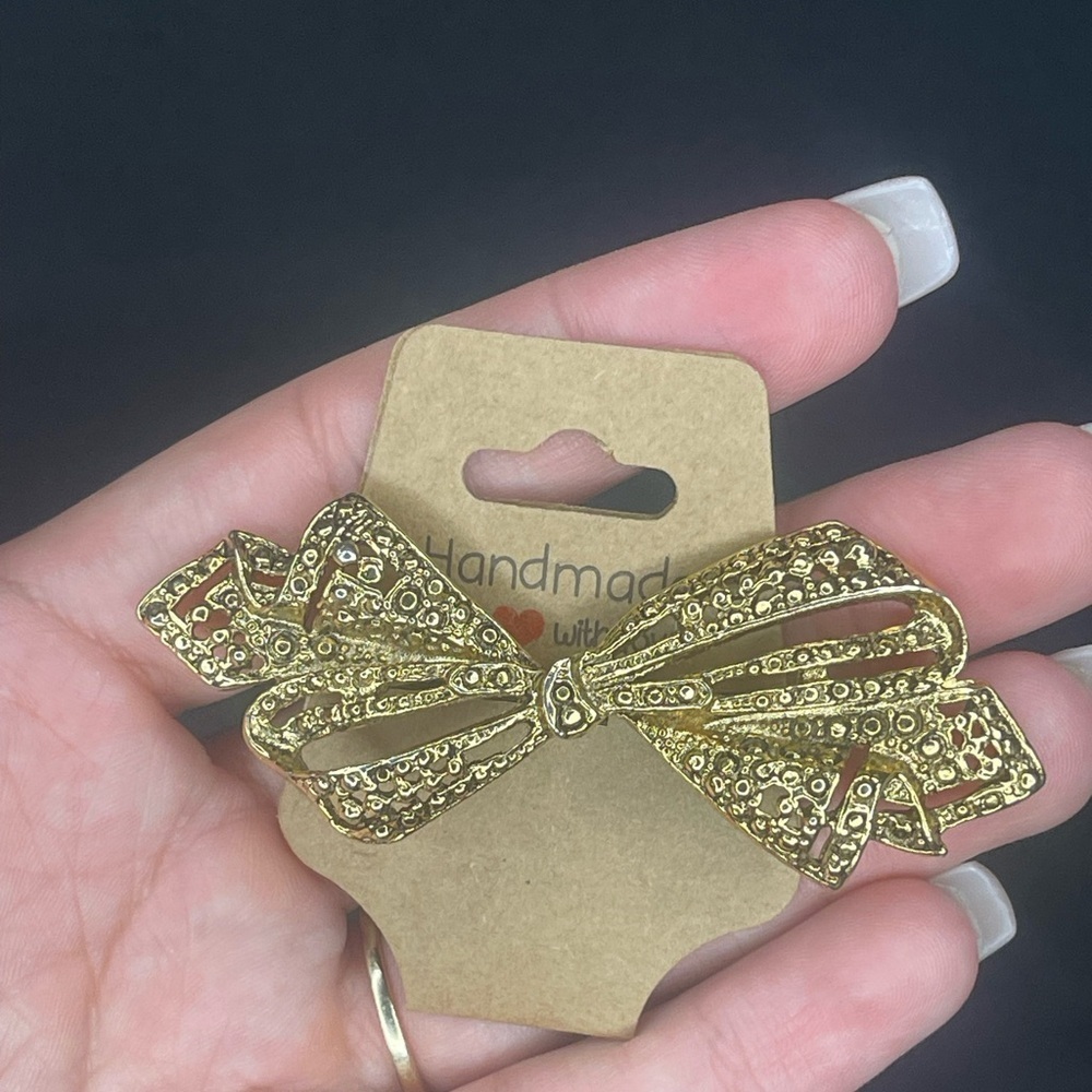 Gold Marcasite Bow brooch